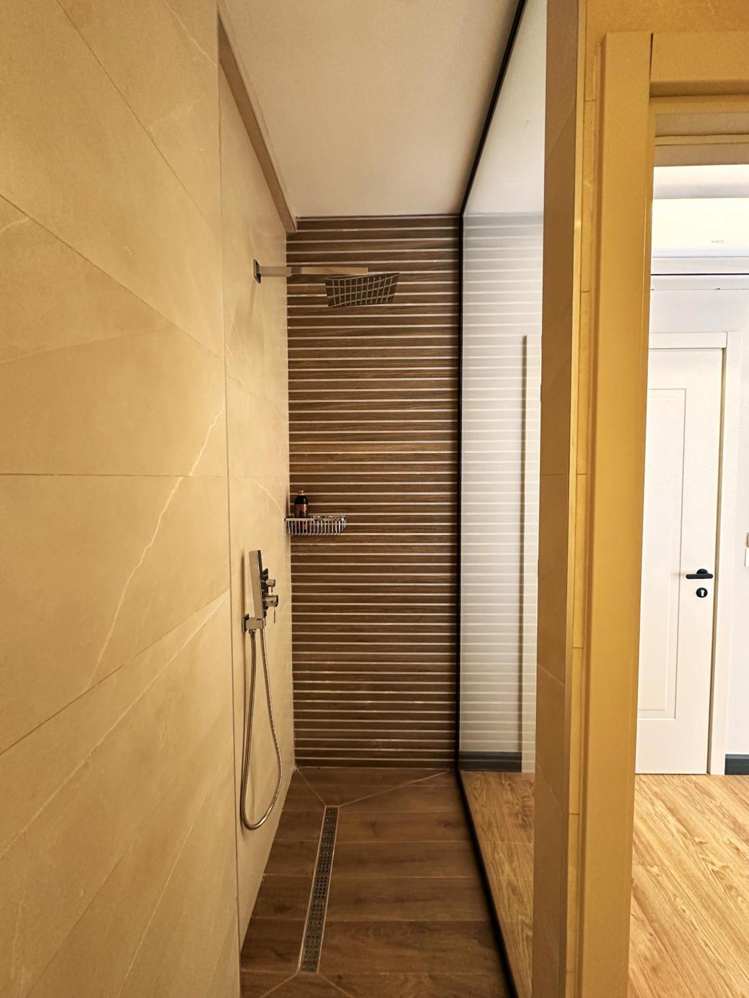 Tirana Central Rooms Luaran gambar
