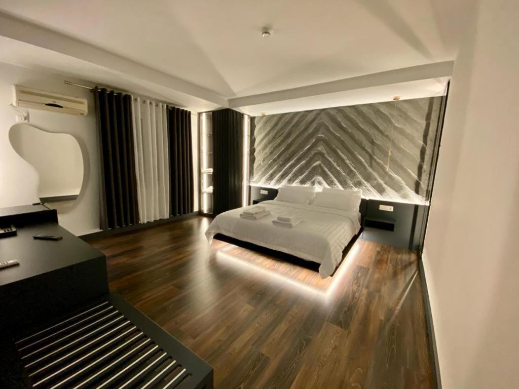 Tirana Central Rooms Luaran gambar